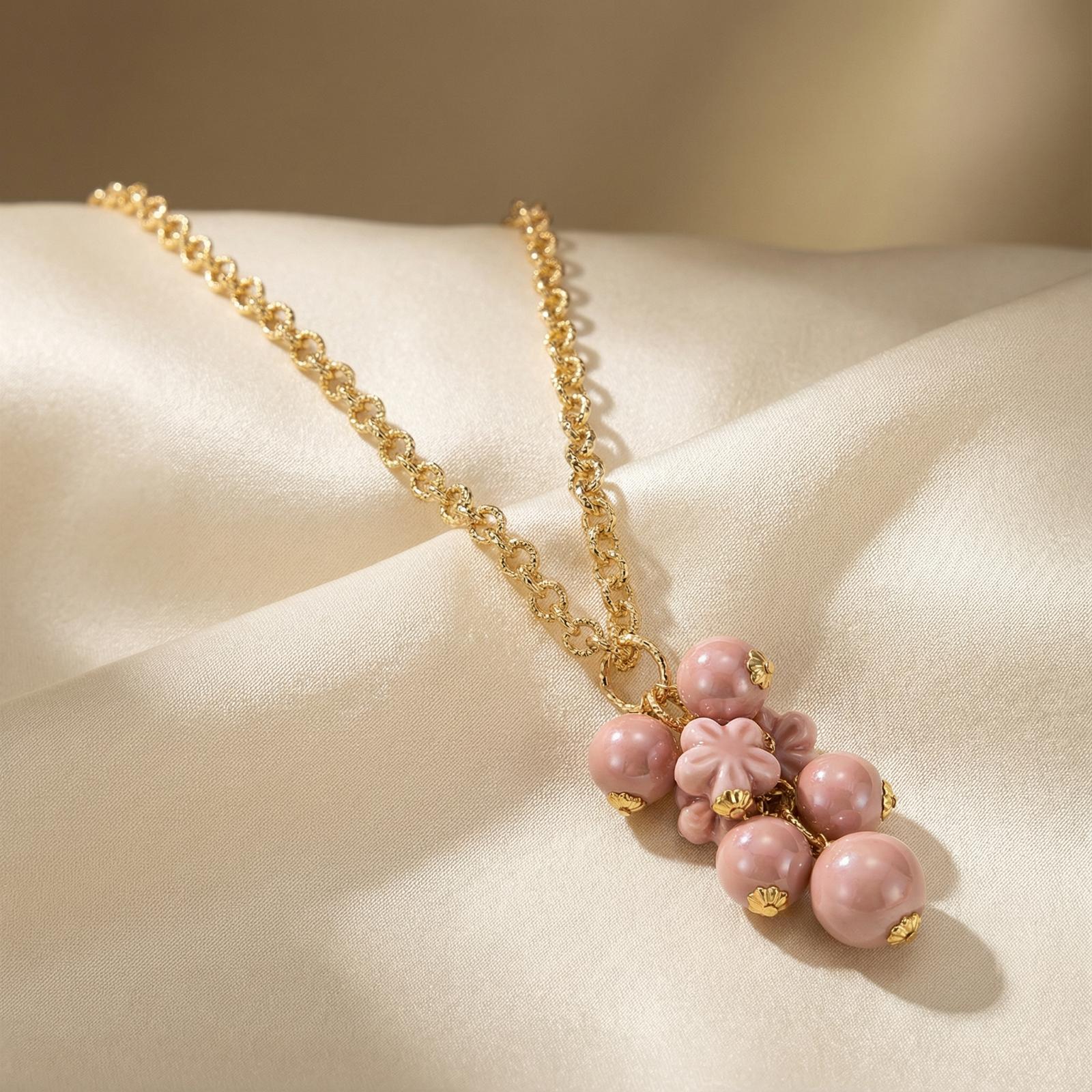 Collana Grappolo con Fiori di Ceramica