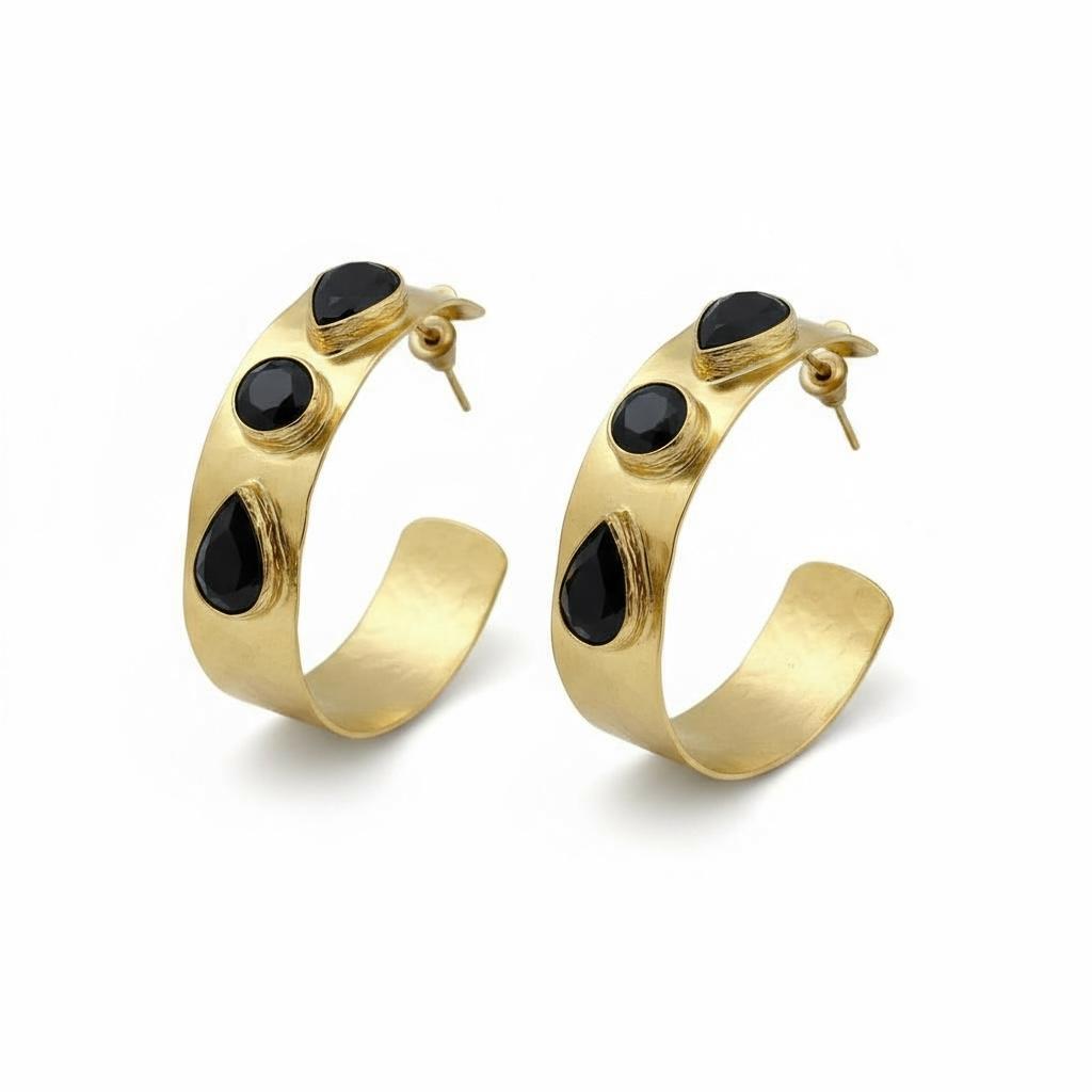 Orecchini Cerchi di Carattere, artigianali, con Dettagli di Quarzo