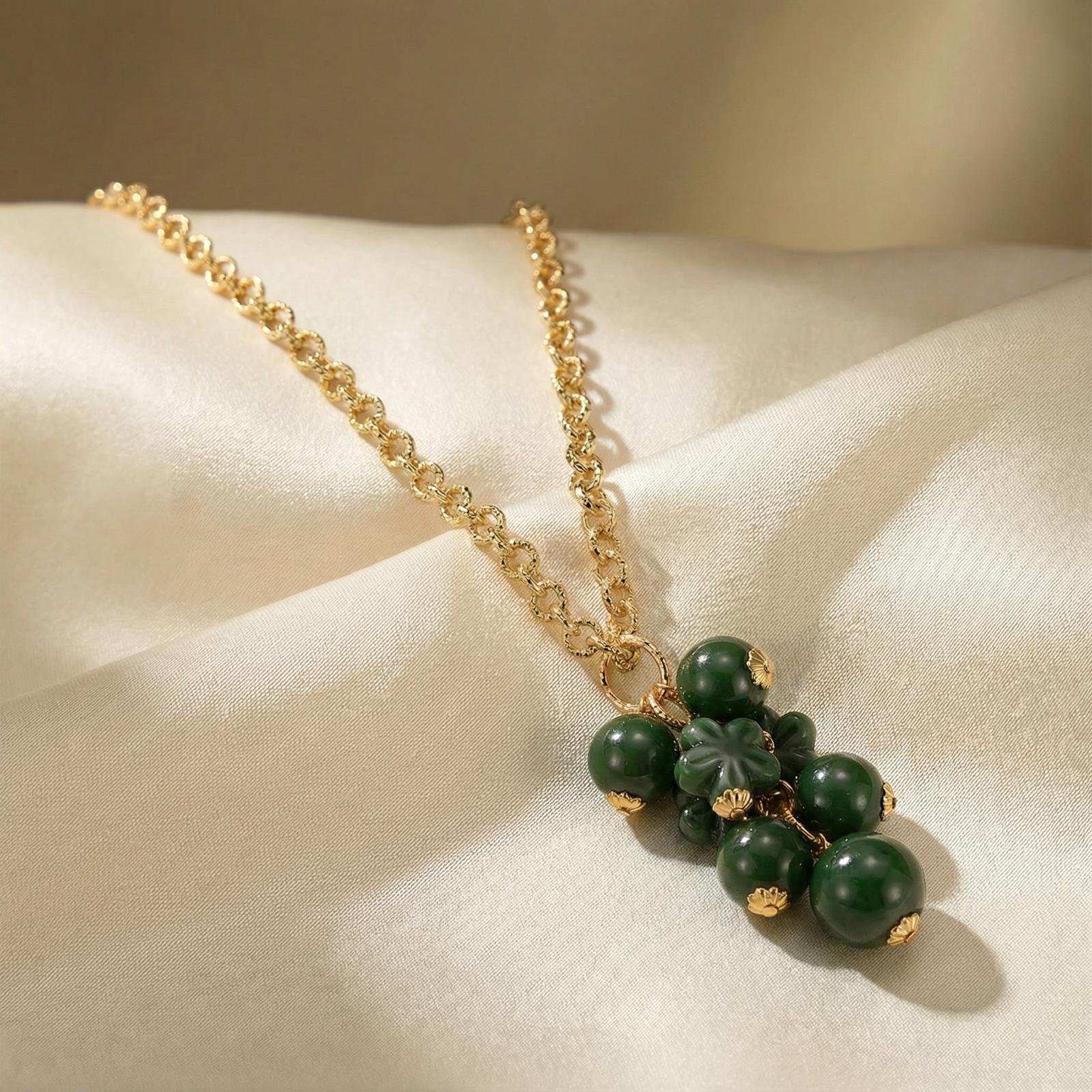 Collana Grappolo con Fiori di Ceramica