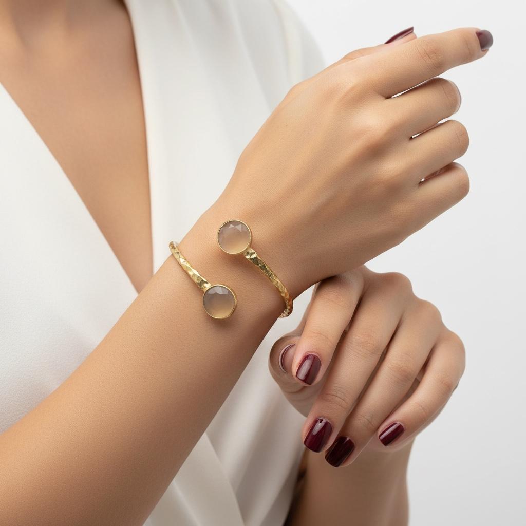 Bracciale contrariè in ottone e quarzi tondi